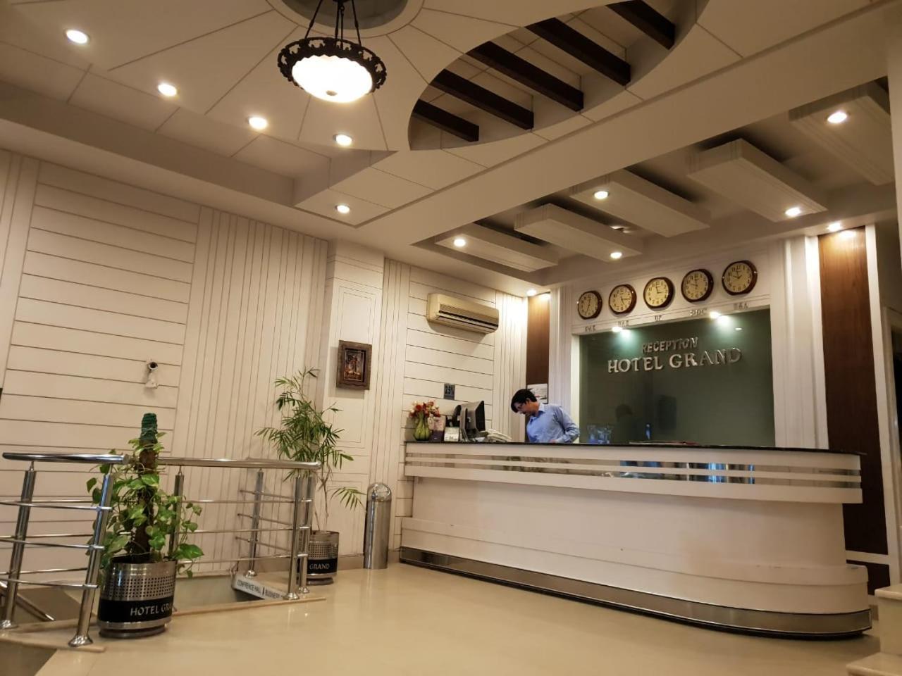 Hotel Grand Faisalabad Luaran gambar
